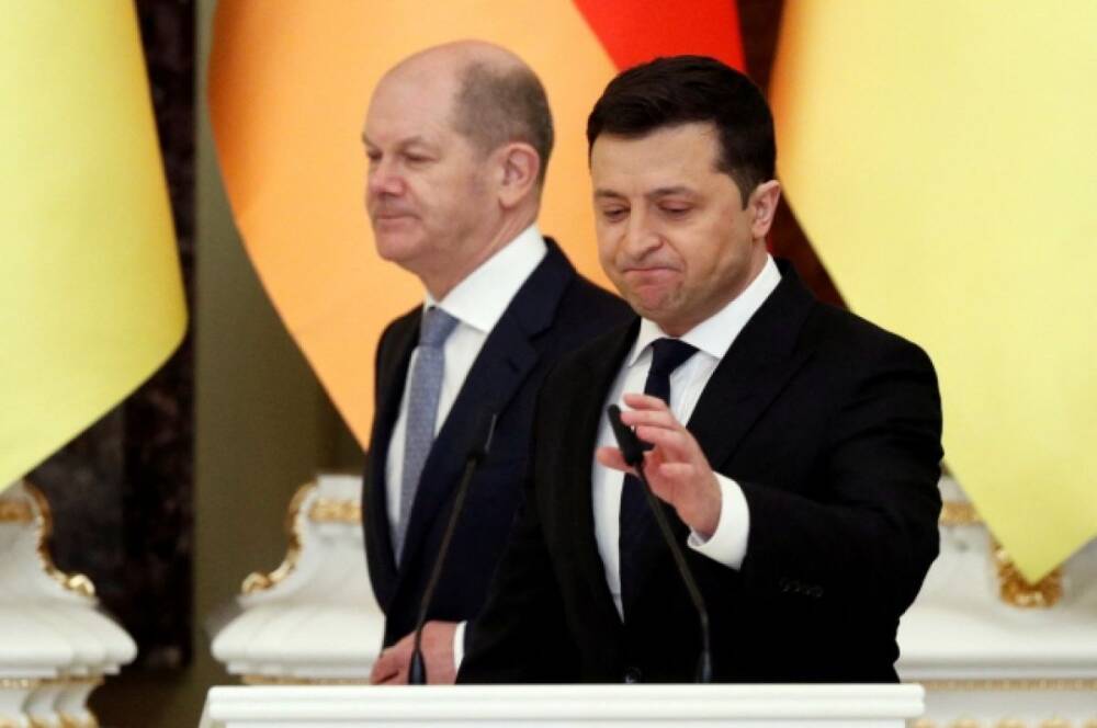 Шольц заявил, что ФРГ находится на стороне Украины