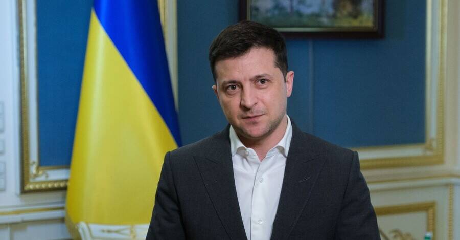 Зеленский обратился к украинцам: Украина будет отмечать 16 февраля День Единения, а не нападения России
