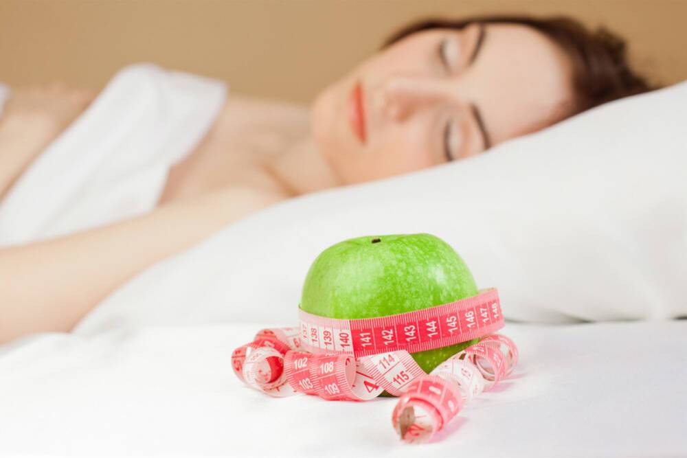 Американские медики выяснили, как похудеть во сне