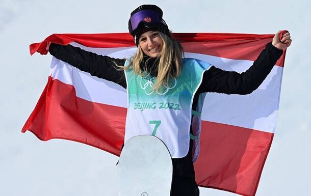 Олимпиада-2022: Австрийская сноубордистка Гассер выиграла золото в биг-эйре