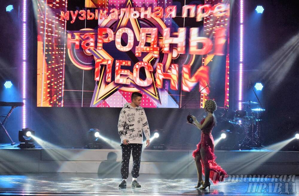 Певец из Гатчины стал обладателем музыкальной телевизионной премии «Шлягер года»