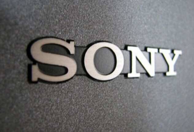 Sony представила Bluetooth-колонку SRS-RA5000 в форме бритвы с тремя головками
