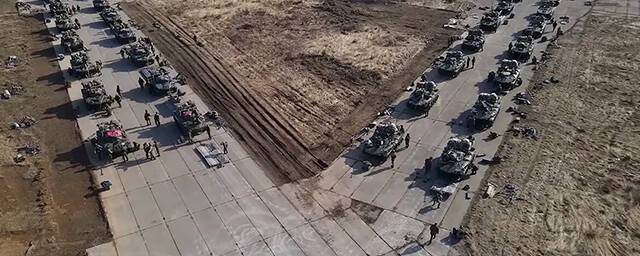 Вооруженные силы Южного военного округа возвращаются на базы РФ после учений в Крыму