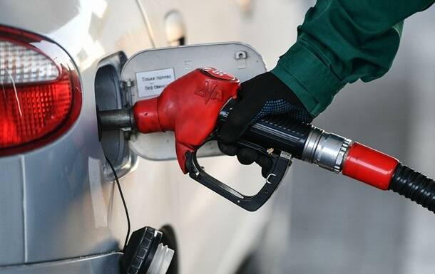 Минэкономики поднимает цену на бензин