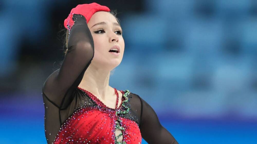 Камила Валиева станет участницей показательных выступлений после медалей на ОИ-2022