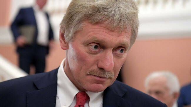 Песков: Путин принял к сведению обращение о признании ЛНР и ДНР
