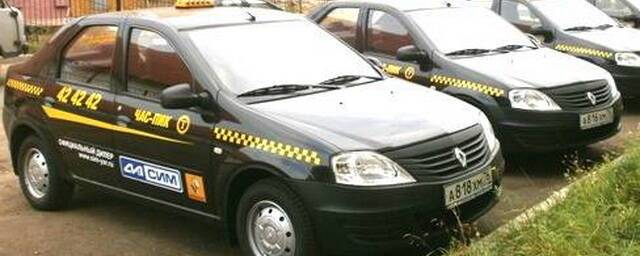 В Димитровграде водитель такси умер за рулем авто, пассажирка сумела спастись