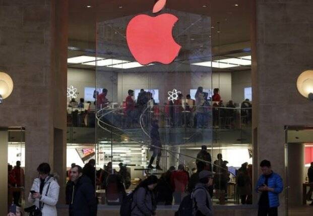 Apple признала iPhone 6 Plus устаревшим