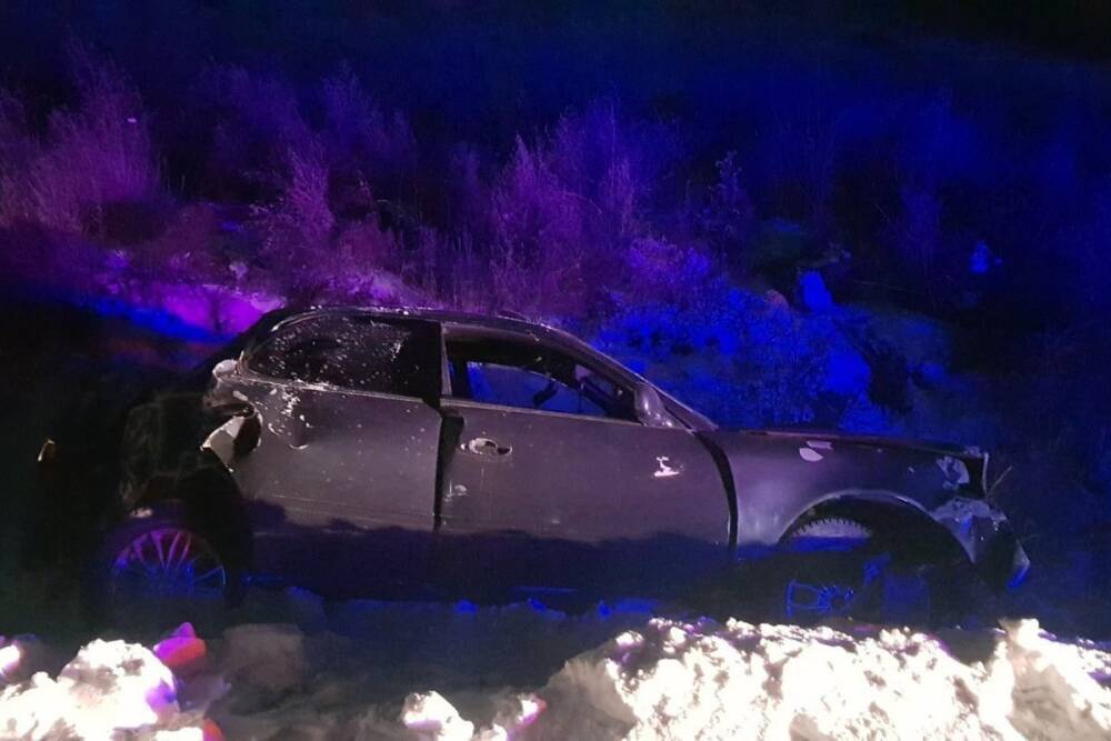 В Заиграевском районе Бурятии машина слетела с дороги и перевернулась