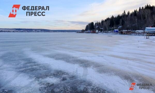 Морж-блогер из Северодвинска съел лед в поддержку российской сборной на Олимпиаде