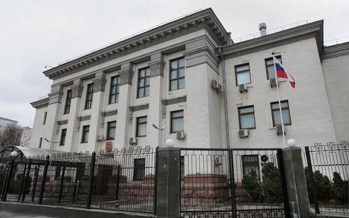 Посольство России в Киеве: «Пожара у нас нет, ничего не горит»