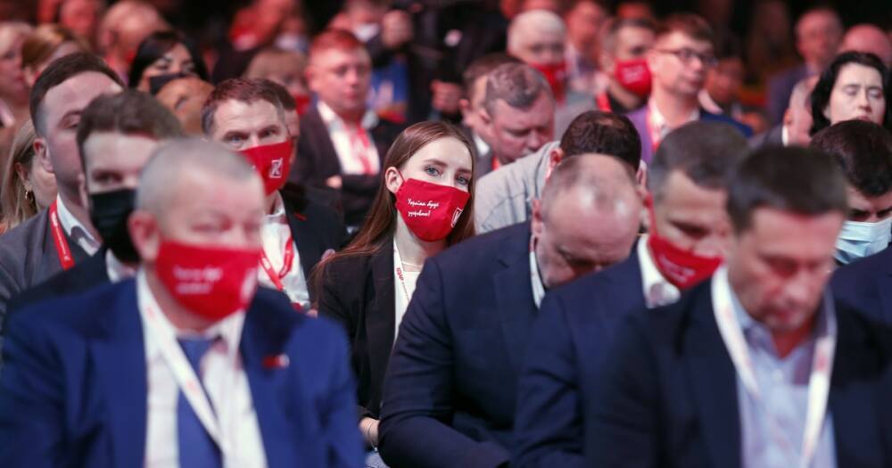 В "УДАРе Виталия Кличко" заявили, что Украина должна договориться с иностранными кредиторами о списании части долгов