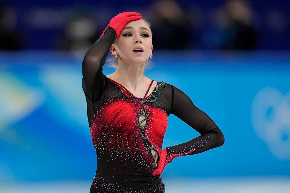 Анна Щербакова стала олимпийской чемпионкой в фигурном катании