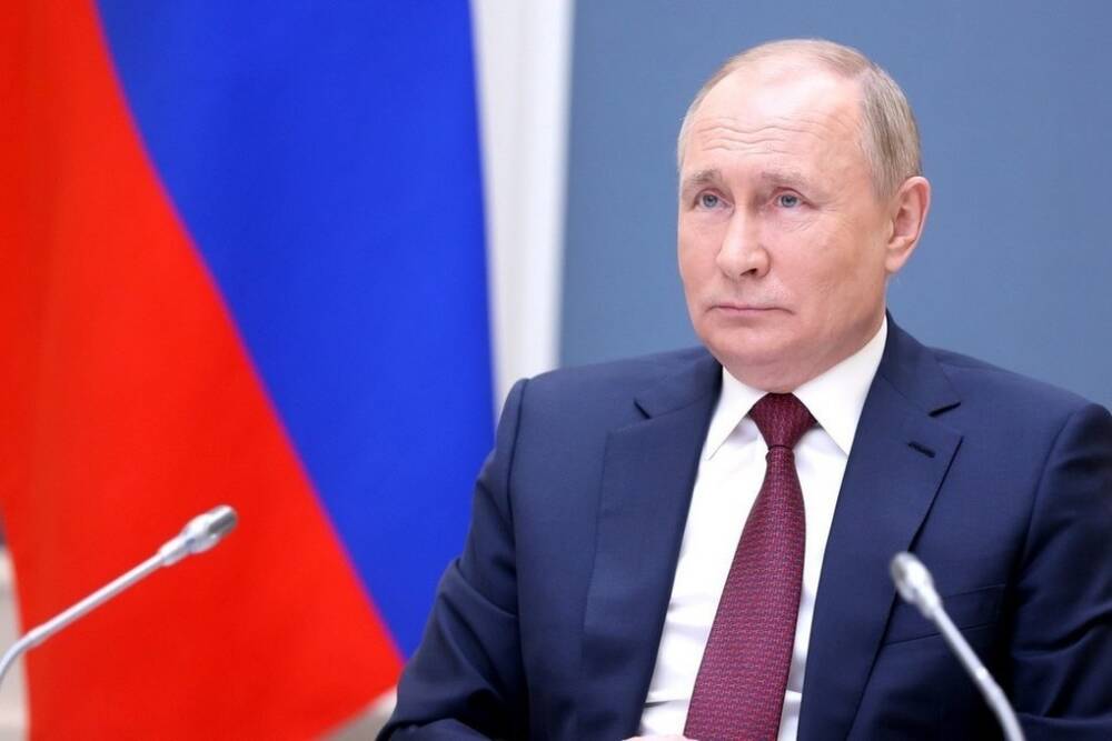 Путин потребовал добиться повышения реальных доходов россиян