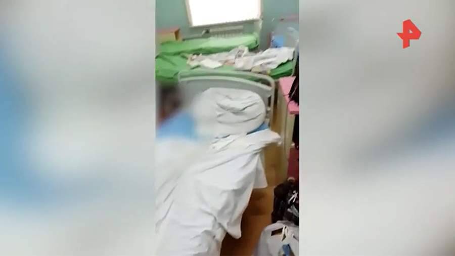 Появилось видео с лежащей на полу пенсионеркой в больнице под Орлом
