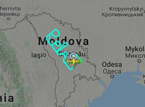 Пилот самолета написал в небе у границы с Украиной слово «расслабьтесь»
