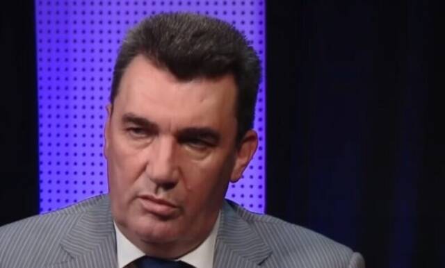 Данилов объяснил обострение ситуации на Донбассе