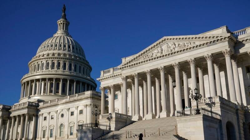 Сенат направил Байдену законопроект, предотвращающий правительственный шатдаун