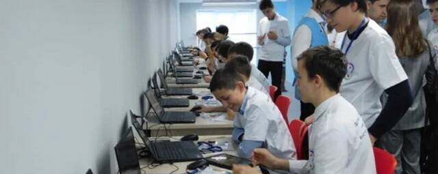 Власти Сургута трудоустроят 2,5 тысячи подростков в летний период