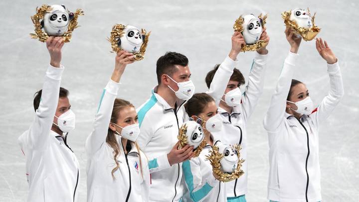 Есть ли у российских фигуристов шанс получить олимпийские медали в торжественной обстановке
