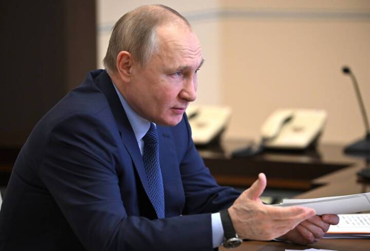 Владимир Путин: Киеву нужно сесть за стол переговоров с представителями Донбасса