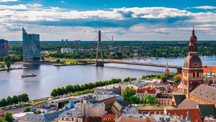 Латвия отказывается от ограничений и планирует открыться для туристов