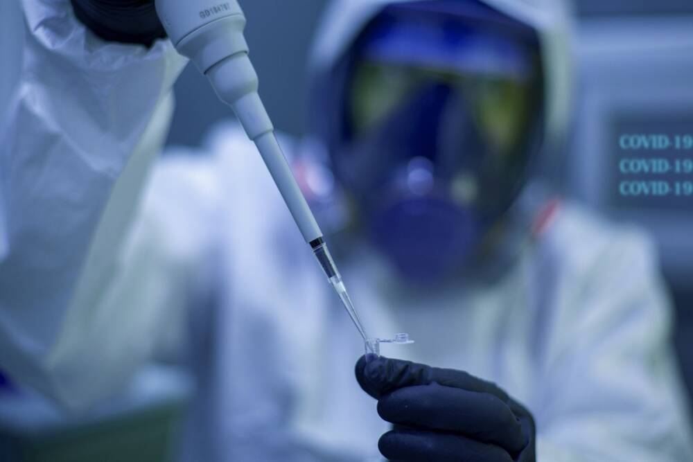 ВОЗ заявила о возможности появления более опасного штамма коронавируса