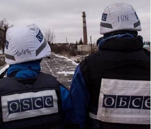 Наблюдатели ОБСЕ массово ушли в отпуск на фоне обострения на Донбассе