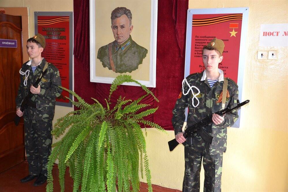 Уроки исторической памяти. Ульяновские школьники собрали посылки солдатам