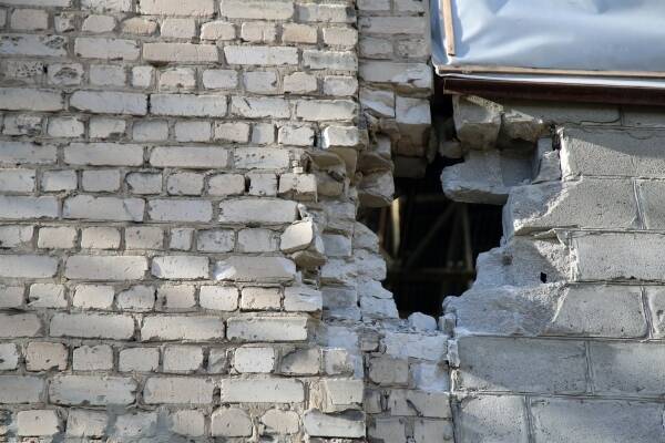 Житель Донецка рассказал об обстрелах жилых домов и раненных