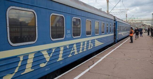 Из Луганска в Россию отправился первый пассажирский поезд с 2014 года