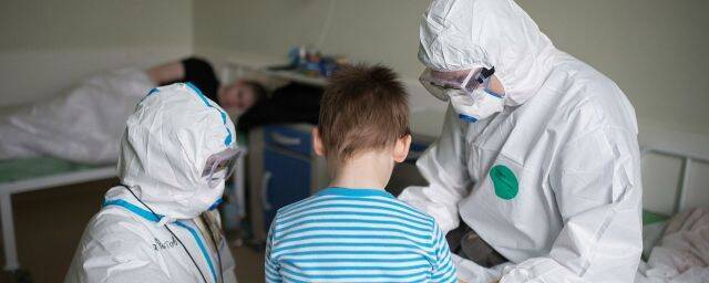 Главный детский инфекционист Петербурга Дондурей назвала опасные симптомы ковида и ОРВИ