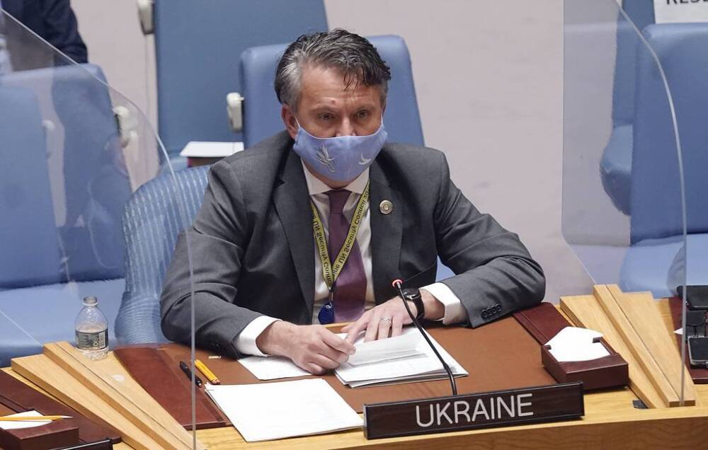 Украина заявила, что не намерена наступать "ни в Донбассе, ни в Крыму, ни где-либо еще"