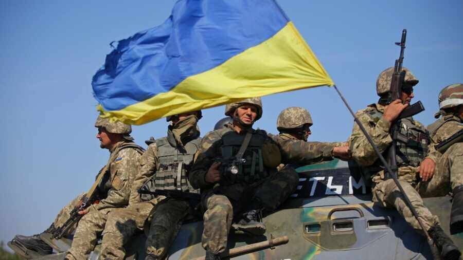 Украина провела учения у границы с Крымом с использованием РСЗО «Ураган»