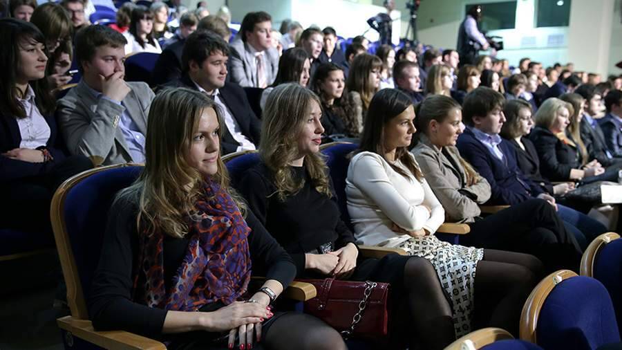 Степашин указал на избыток выпускников-юристов в России