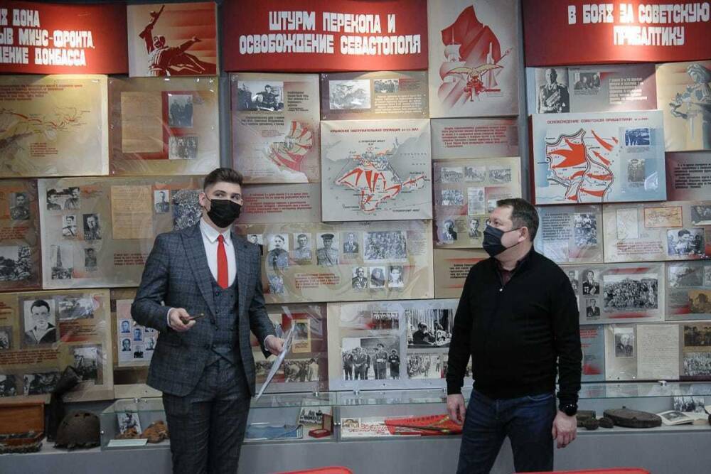 В годовщину битвы под Сталинградом Максим Егоров посетил музей 2-ой гвардейской армии Тамбова
