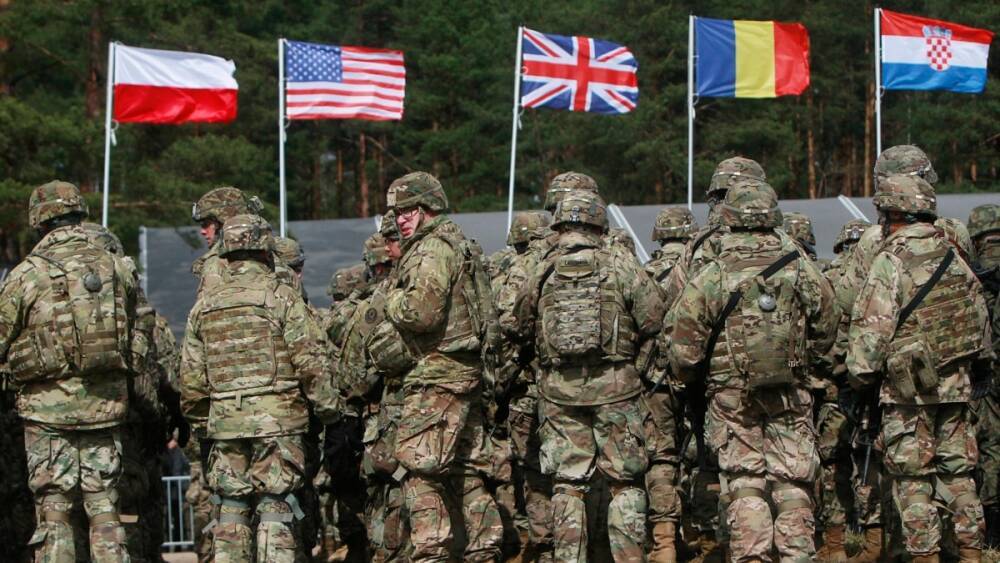 CNN: в Польшу и Румынию перебросят 3 тысячи американских военных