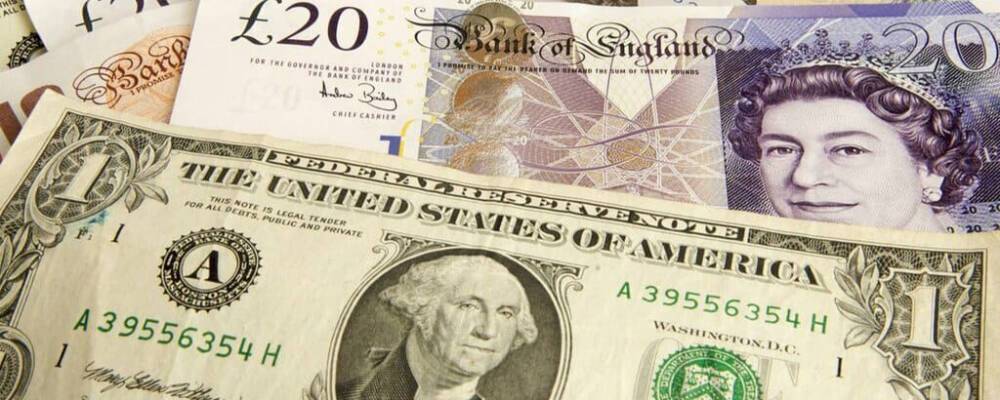 Аналитик Маслов назвал валюту, которая в 2022 году может стать надежнее доллара