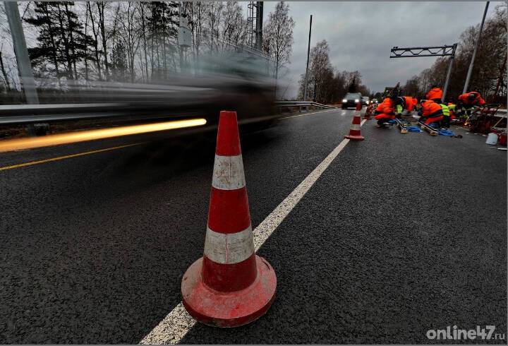Дорожники Ленобласти предупредили о сложной ситуации на дорогах