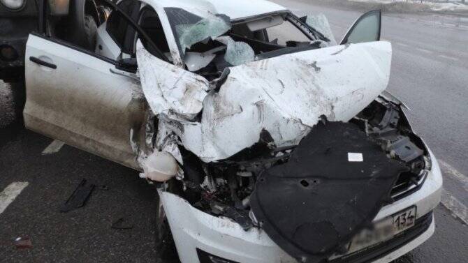 В ДТП в Волгограде погиб водитель легковушки