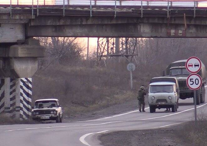 Ролик об обнаружении взрывного устройства под мостом в ЛНР был создан в 2019 году