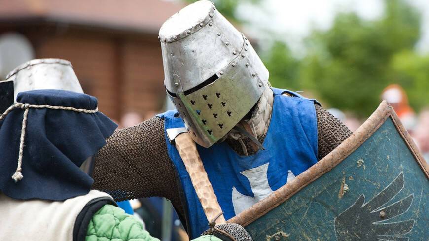 Большая часть средневекового эпоса об английских рыцарях оказалась утерянной