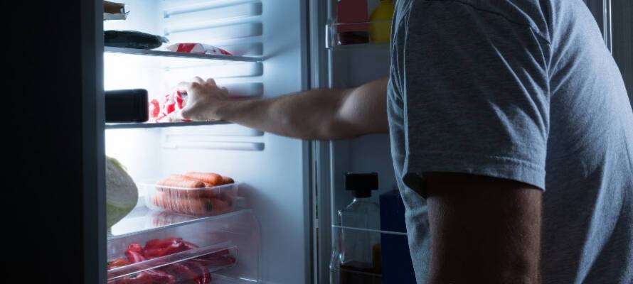 Эксперты составили список продуктов, которые нельзя хранить в холодильнике