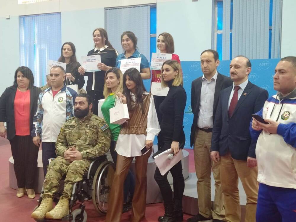 В Баку определились победители турнира по теннису среди ветеранов Карабахской войны, журналистов и медийных личностей (ФОТО)