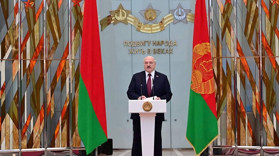 Лукашенко заявил о готовности первым пойти на войну ради защиты страны