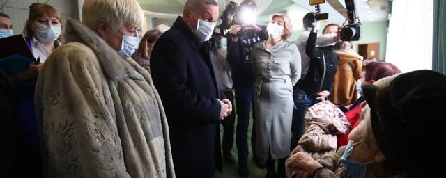 Волгоградский губернатор Бочаров посетил ПВР с беженцами из Донбасса