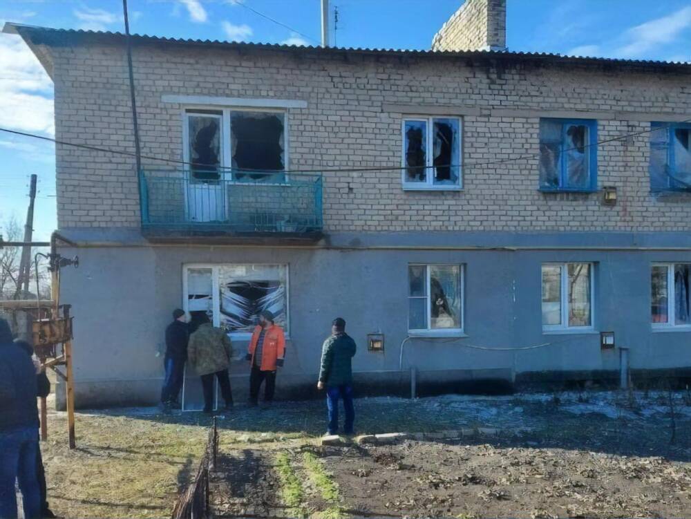 Боевики обстреливают Врубовку и Счастье. Луганская ТЭС остановила работу, люди находятся в бомбоубежищах
