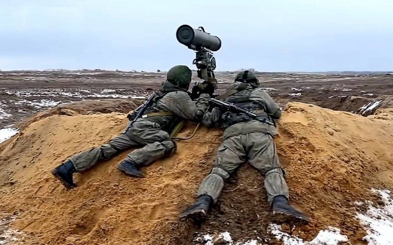 Российские военные уничтожили две украинские боевые машины
