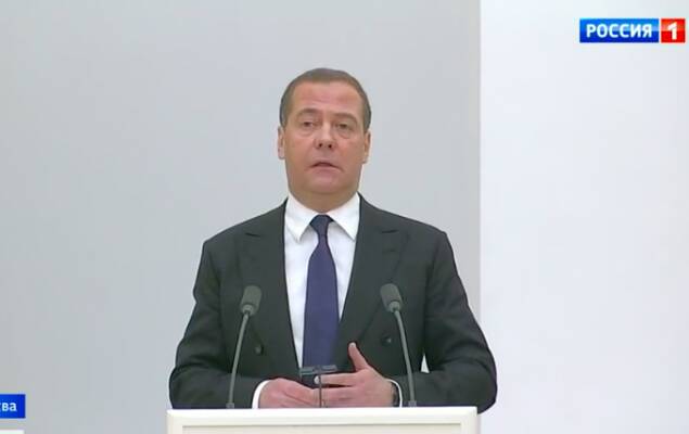 Медведев о ЛДНР: Признание спасло сотни тысяч жителей Абхазии и Осетии
