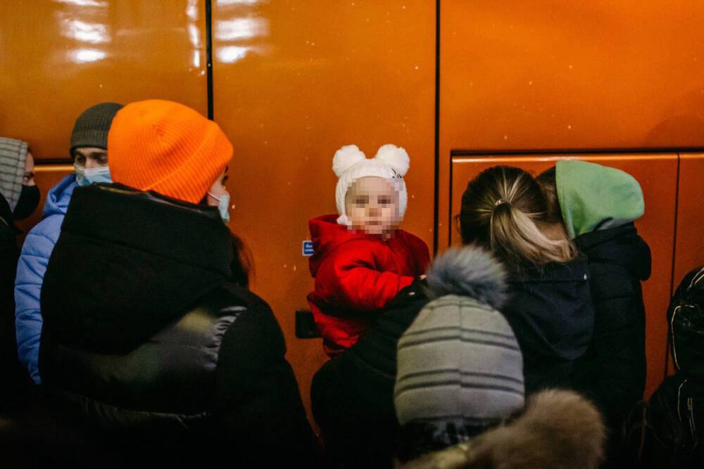 В Курске открыли пункт приема гуманитарной помощи для беженцев из ДНР и ЛНР